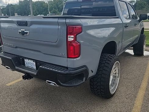 Used 2024 Chevrolet Silverado 1500 LT Trail Boss w/ LT Trail Boss Premium Package AWD/4WD image 5