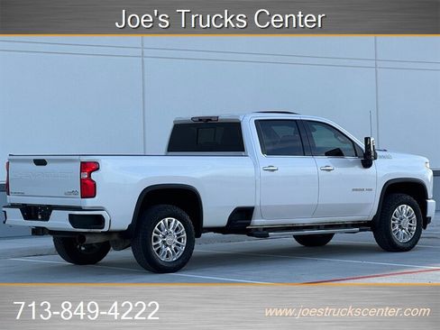Used 2020 Chevrolet Silverado 2500 High Country image 8