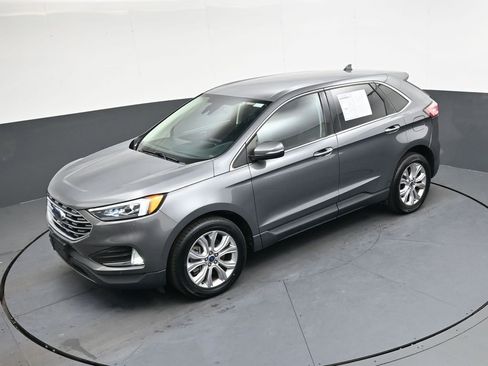Used 2022 Ford Edge Titanium w/ Equipment Group 301A image 33