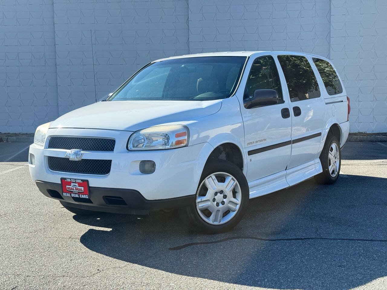 Used 2007 Chevrolet Uplander LS w/ Climate Package FWD image 3