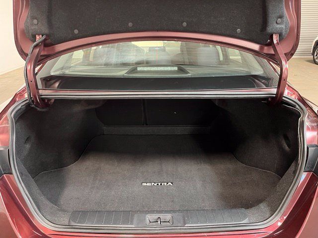 Used 2025 Nissan Sentra SV FWD image 14