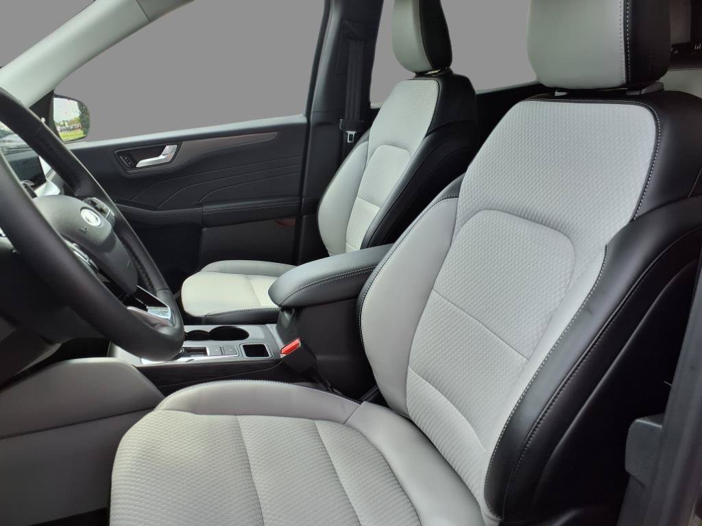 New 2024 Ford Escape SE FWD image 5