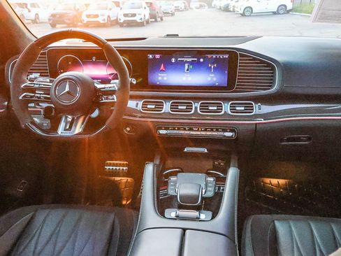 Used 2024 Mercedes-Benz GLS 63 AMG 4MATIC image 19