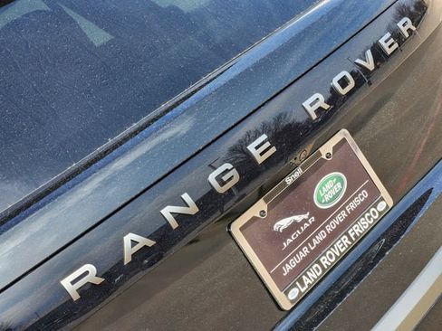 New 2025 Land Rover Range Rover SE AWD/4WD image 9