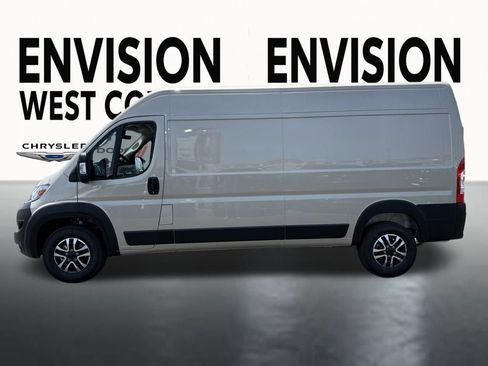 New 2025 RAM ProMaster 2500 w/ Quick Order Package 22G SLT image 5