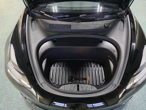 Used 2023 Tesla Model 3 Standard Range image 44