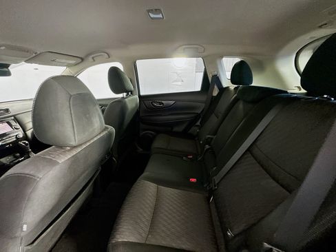 Used 2020 Nissan Rogue SV w/ Premium Package FWD image 25