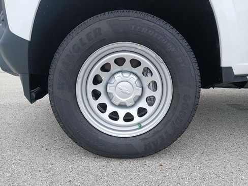 New 2026 Chevrolet Colorado W/T w/ WT Convenience Package II image 9