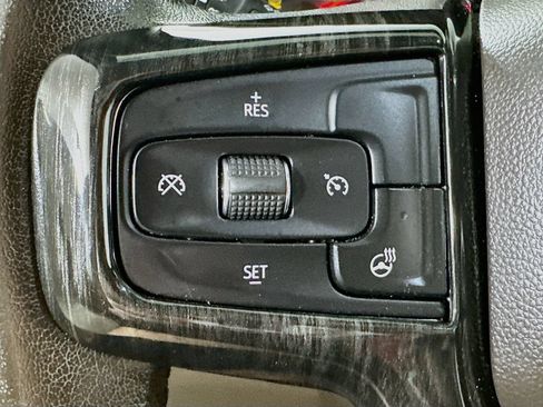 Used 2019 Chevrolet Silverado 1500 RST AWD/4WD image 22