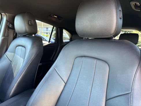 Used 2021 Mercedes-Benz GLA 250 4MATIC image 26