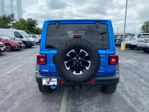 Used 2024 Jeep Wrangler Unlimited Rubicon 4xe w/ Capability Package AWD/4WD image 10