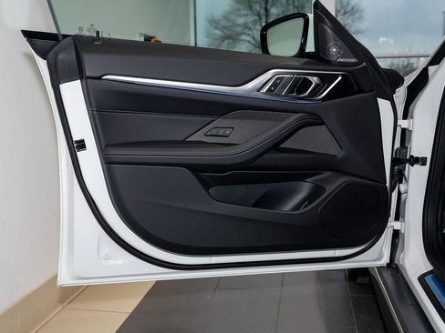 Used 2025 BMW i4 xDrive40i w/ Premium Package image 12