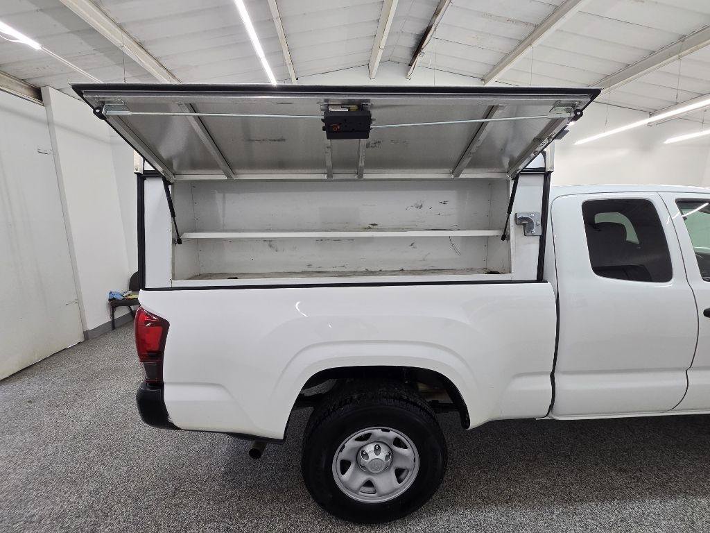 Used 2020 Toyota Tacoma SR RWD image 9
