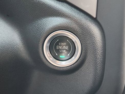 Used 2023 Chevrolet Silverado 1500 Custom AWD/4WD image 19