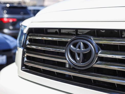 Certified 2021 Toyota Sequoia Nightshade w/ Safety & Convenience Package AWD/4WD image 12