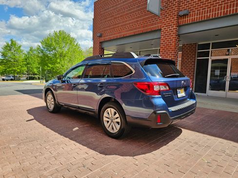 Used 2019 Subaru Outback 2.5i Premium AWD/4WD image 8