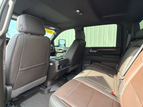 Used 2025 GMC Sierra 3500 Denali w/ Denali Reserve Package AWD/4WD image 26