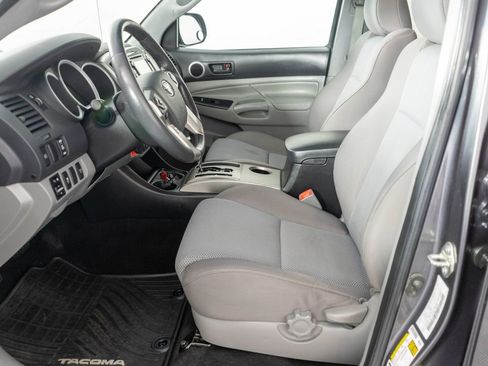 Used 2014 Toyota Tacoma 4x4 Double Cab w/ TRD Sport Package image 10