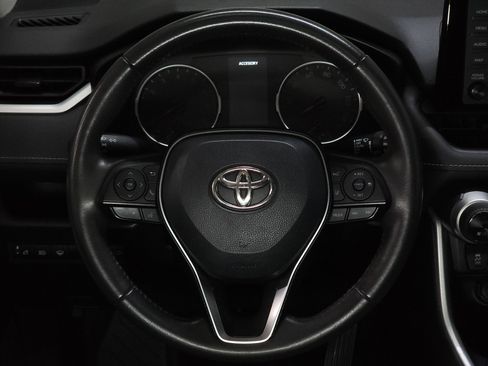Used 2022 Toyota RAV4 XLE w/ Convenience Package AWD/4WD image 26