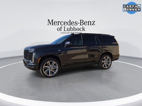 Used 2025 Cadillac Escalade Sport w/ Touring Package image 5