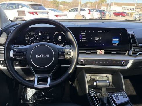 Used 2023 Kia Sportage SX image 23
