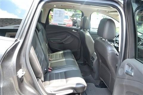 Used 2017 Ford Escape SE w/ SE Leather Comfort Package FWD image 23