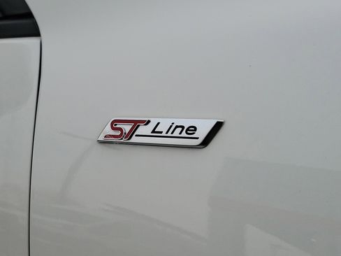 Used 2023 Ford Escape ST-Line Elite image 6