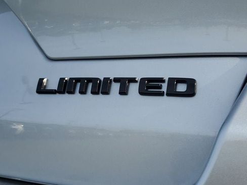 New 2025 Jeep Grand Cherokee Limited image 7