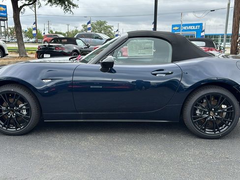 New 2026 MAZDA MX-5 Miata Club RWD image 5