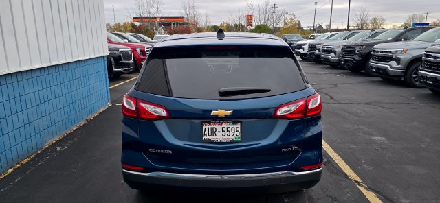 Used 2020 Chevrolet Equinox LT AWD/4WD image 2