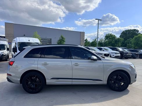 Used 2021 Audi Q7 3.0T Prestige w/ Prestige Package AWD/4WD image 1