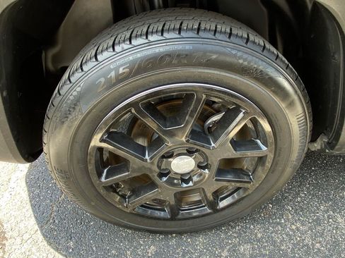 Used 2021 Jeep Renegade Latitude FWD image 56
