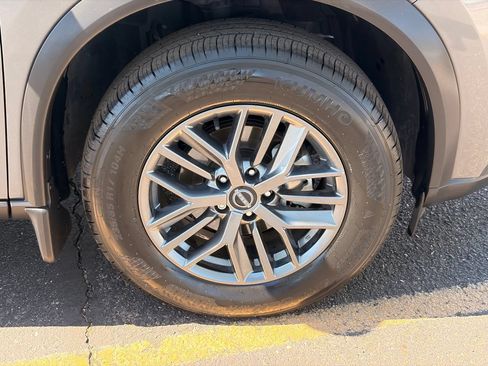 Certified 2023 Nissan Rogue S FWD image 10
