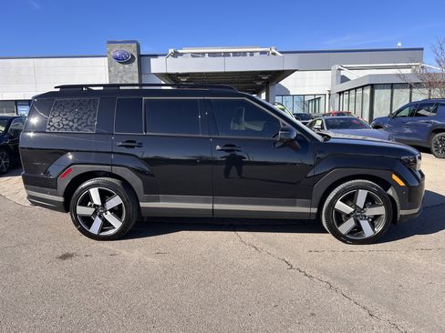 Used 2025 Hyundai Santa Fe Limited image 8