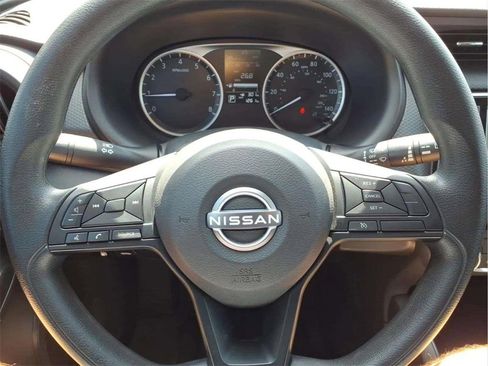 Used 2025 Nissan Kicks Play S image 15