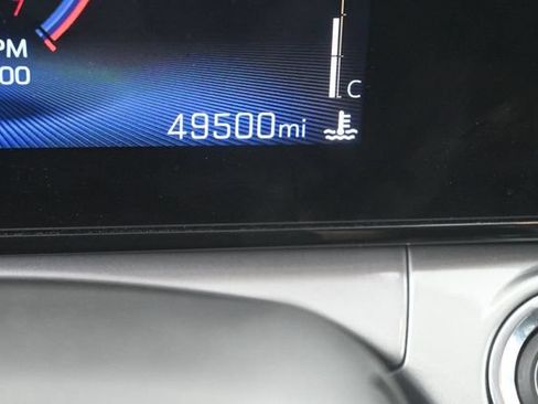 Used 2025 Chevrolet Trax LT FWD image 31