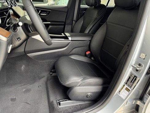 New 2025 Mercedes-Benz GLC 350e 4MATIC image 13