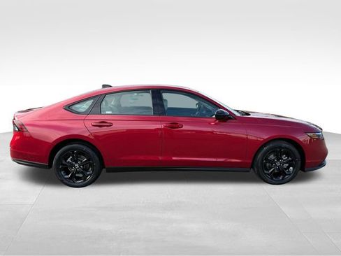 New 2025 Honda Accord SE image 9