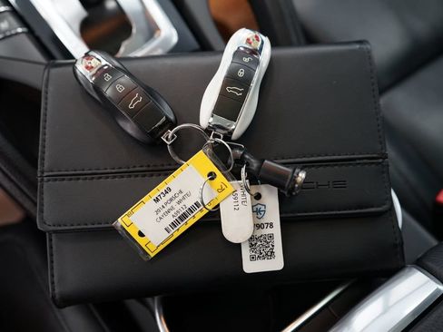 Used 2014 Porsche Cayenne S AWD/4WD image 62