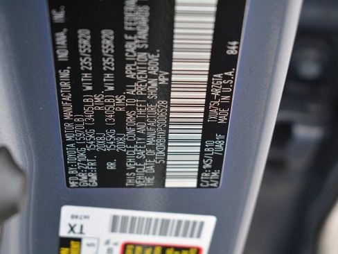 Used 2023 Toyota Highlander Limited image 29