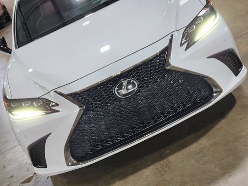 Used 2024 Lexus ES 350 F Sport w/ Accessory Package (Z2) FWD image 19