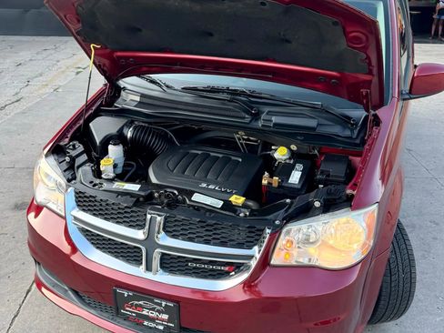 Used 2011 Dodge Grand Caravan Mainstreet w/ PWR Convenience Group image 32