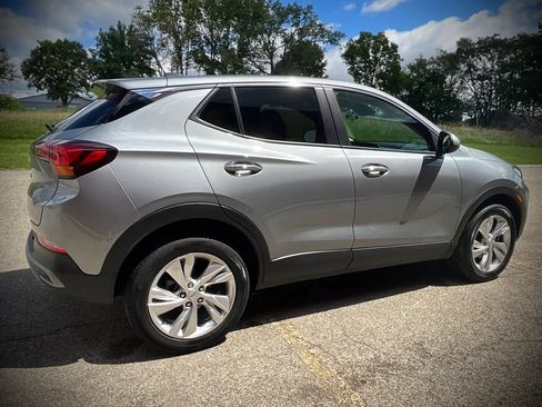 Used 2025 Buick Encore GX Preferred AWD/4WD image 5