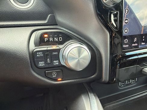 Used 2023 RAM 1500 Laramie AWD/4WD image 31