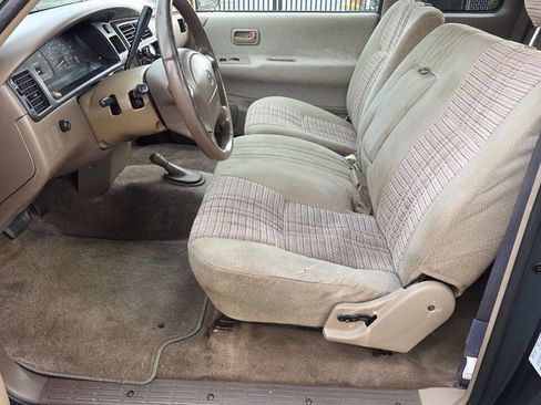 Used 1996 Toyota T100 SR5 image 9