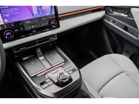 New 2026 Subaru Uncharted AWD image 25