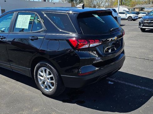 Used 2024 Chevrolet Equinox LS w/ LPO, Floor Liner Package FWD image 5