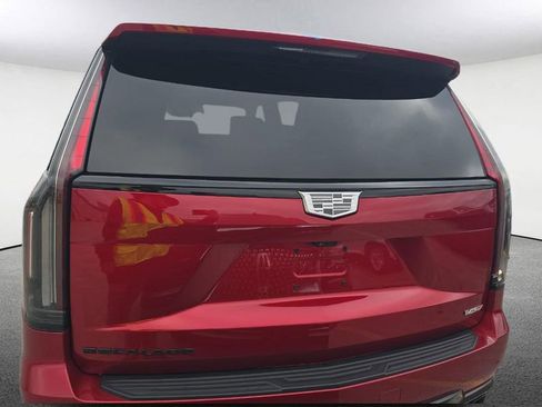 Certified 2024 Cadillac Escalade ESV V w/ LPO, ONYX Package image 6