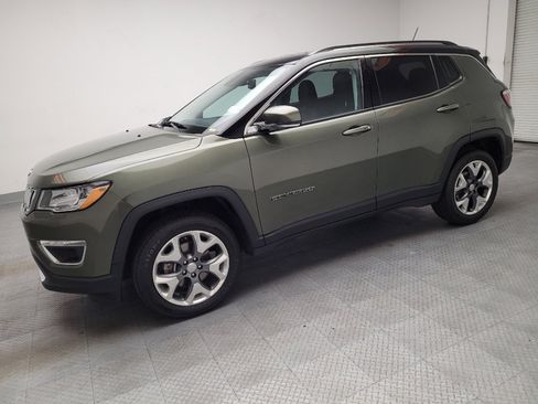 Used 2019 Jeep Compass Limited AWD/4WD image 2