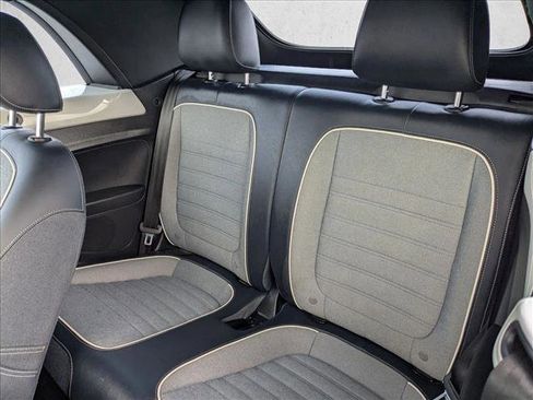 Used 2016 Volkswagen Beetle 1.8T Denim image 15